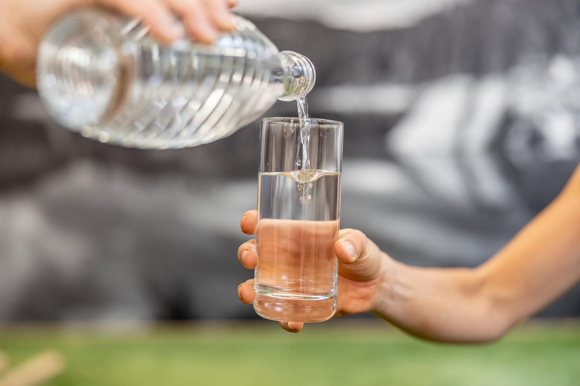 Unterseite-8020-Meditation-Wasserglas